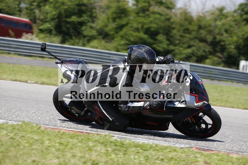 /Archiv-2024/29 12.06.2024 MOTO.CH Track Day ADR/Gruppe gelb/33